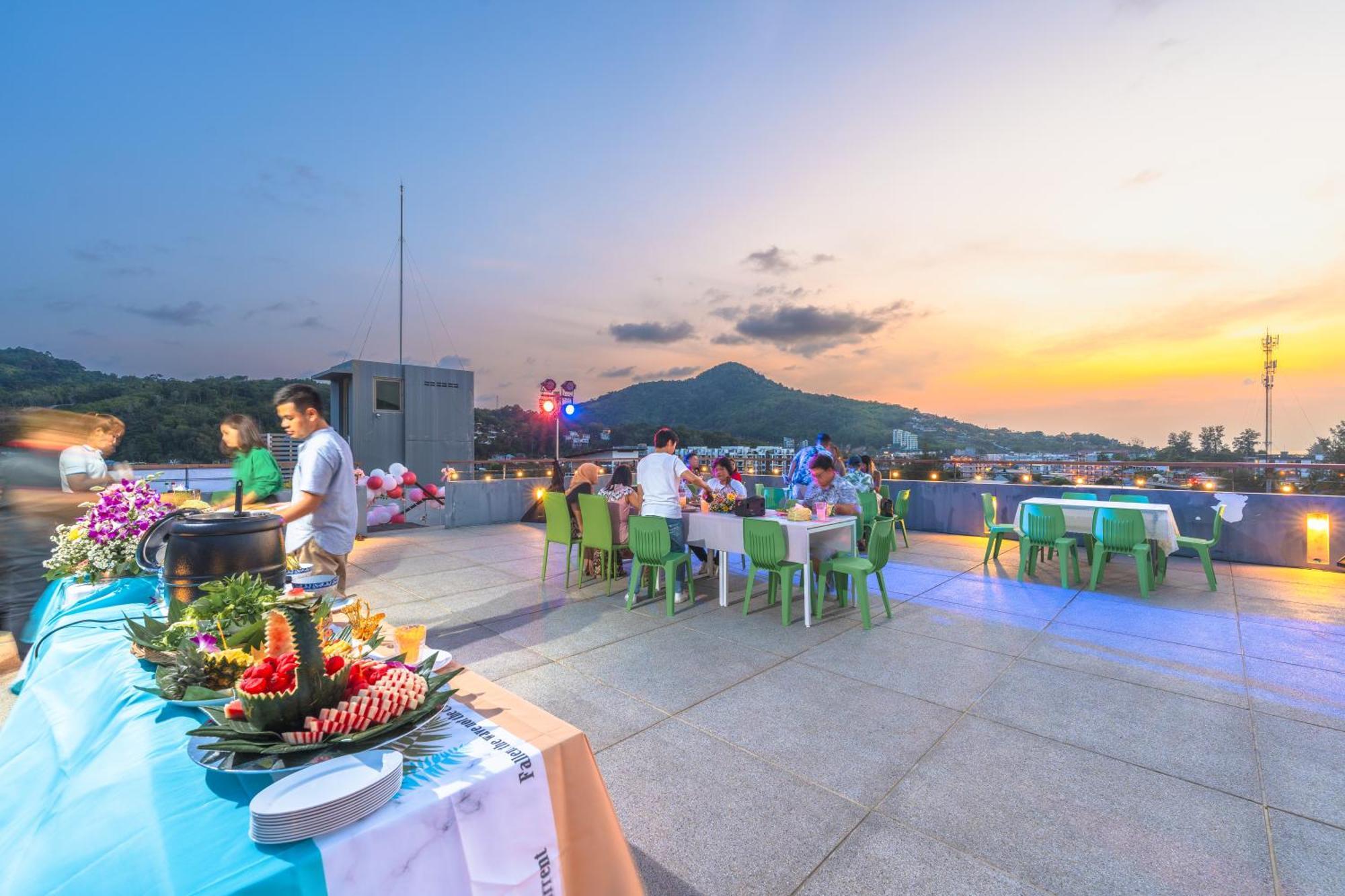 G1 Touch Blue Sky Hotel Камала Бийч Екстериор снимка